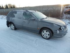 Toyota Avensis 1.6 VVti -02