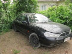 Ford Mondeo 2,0 sedan -98