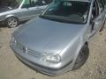 Kuva 1: Volkswagen Golf IV 1.6 2001