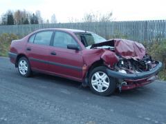 Toyota Avensis 1.8 sed. -99