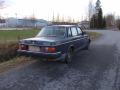 Kuva 1: Volvo 240 1990