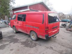 Toyota Hiace 2,4D 4X4 pitkä -93