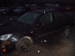Ford Focus 1,6 4-ov sedan-00 ghia