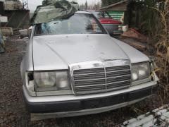 Mercedes-Benz 124 200T -86 farm.