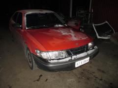 Saab 900
