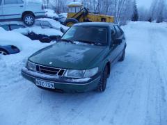 Saab 900