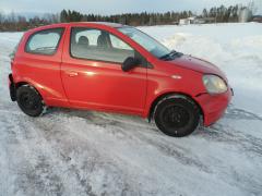Toyota Yaris 1.3 16V 3-ov. -00