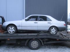 Mercedes-Benz C 200 2,0 Elegance sed. -95