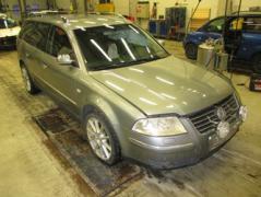Volkswagen Passat 2.5 tdi 5D VARIANT 4MOTION