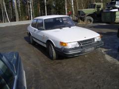 Saab 900