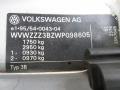 Kuva 1: Volkswagen Passat 1,6 sedan -98  1998