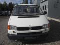 Kuva 1: Volkswagen Caravelle 2,4D lyhyt -95 1995