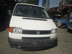 Volkswagen Transporter 2,5TDI pitkä -99