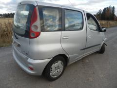 Toyota Yaris Verso 1.3 -01