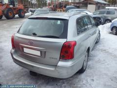 Toyota avensis 03->>