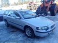 Kuva 1: Volvo V70 5D STW 2.4i Bi-Fuel MT5 -04  2004