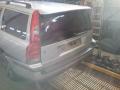 Kuva 1: Volvo V70 D5 2004