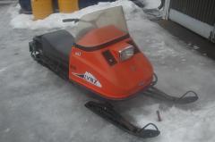 Moottorikelkka  Lynx 320