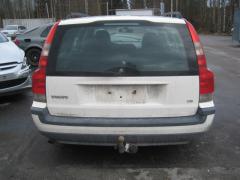 Volvo V70 D5 automaatti