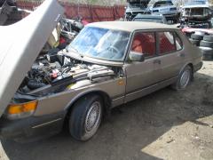 Saab 900