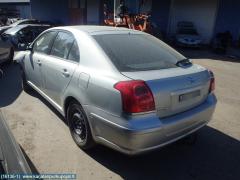 Toyota avensis 03->>