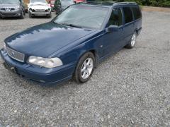 Volvo V70 2.4i 20V