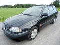 Kuva 1: Toyota Avensis 1.8 VVti Farm. -02 2002