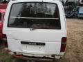 Kuva 1: Toyota Hiace 2,4D 4x4 pitk -88  1988