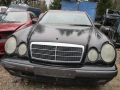 Mercedes-Benz E 290Td sedan -97