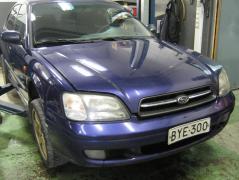 Subaru Legacy 2.5 -00 sedan