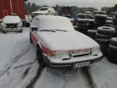 Saab 900