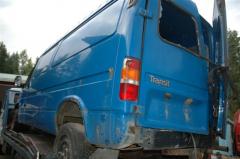 Ford Transit 2,5 TD pitkä puolikorkea