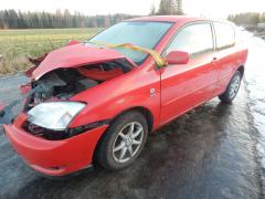 Toyota Corolla 1.4 VVti HB -02