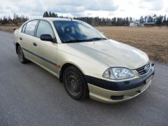 Toyota Avensis 1.8 VVti autom. sed. -02