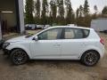 Kuva 1: Kia Ceed -11 1,6crdi HB 2011