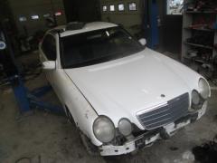 Mercedes-Benz E 200CDI sedan -00