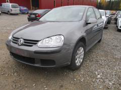 Volkswagen Golf V 1.6i 8V 5/HB