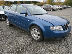 Audi A4 (8E) 2.0 FSI Sed
