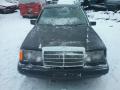 Kuva 1: Mercedes-Benz 5D 300TD 4Matic-Automatic 44 1987