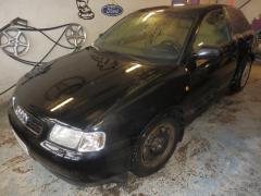 Audi A3 1.6 3-ov. -98
