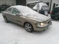 Kuva 1: Volvo S60 T5 2001