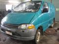 Kuva 1: Toyota Hiace  LXH12L 2,4 -96 vihre 1996