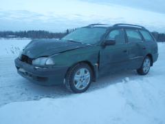Toyota Avensis 1.6 farm. -98