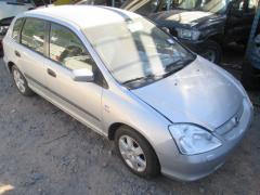 Honda Civic VII Hatchback 1.6 i