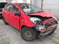 Toyota Yaris 1.3 5D Hatchback -10