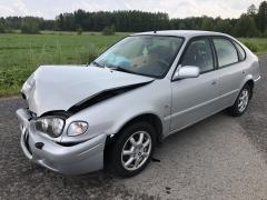 Toyota Corolla 1.4 VVti LB -01