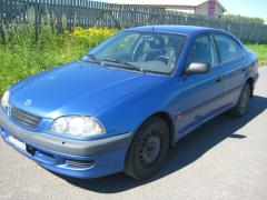 Toyota Avensis 1.8 sed. -98