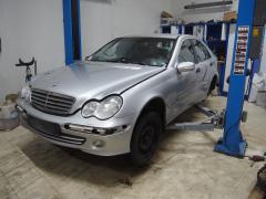 Mercedes-Benz C 200cdi aut. classic -04