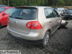 Volkswagen Golf V 1.6i 8V 5/HB