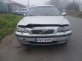 Kuva 1: Volvo V70 2.4 T Bensa AWD 2001